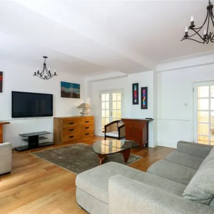 Image 1 - Kensington Gardens Square Garden, Kensington Gardens Square, London, W2 4BZ, United Kingdom - Apartment for rent