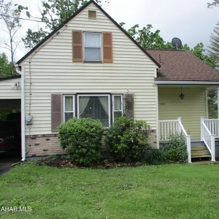 Buy this 2 bed house on 1531 South 9th Street in Logan Township, PA 16602