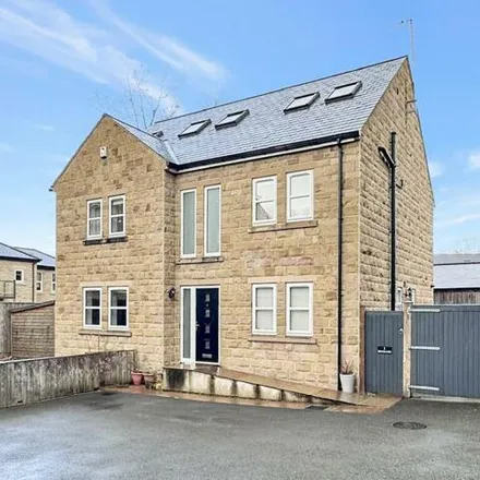 Buy this 5 bed house on Brooklands Court in Otley, LS21 1FP