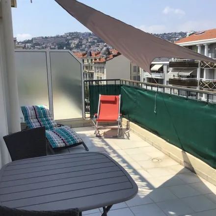 Rent this 1 bed apartment on 21 Avenue Villermont in 06000 Nice, France