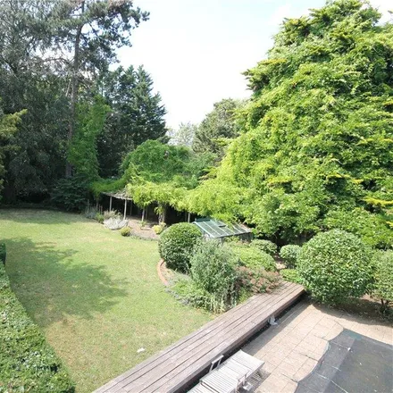 Image 7 - Ferry Lane, Hythe End, TW19 6HG, United Kingdom - House for rent