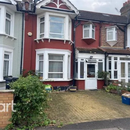 Rent this 1 bed room on Balfour Road in London, IG1 4LW