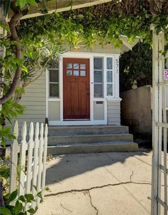 Image 2 - 571 West 17th Street, Los Angeles, CA 90731, USA - House for sale