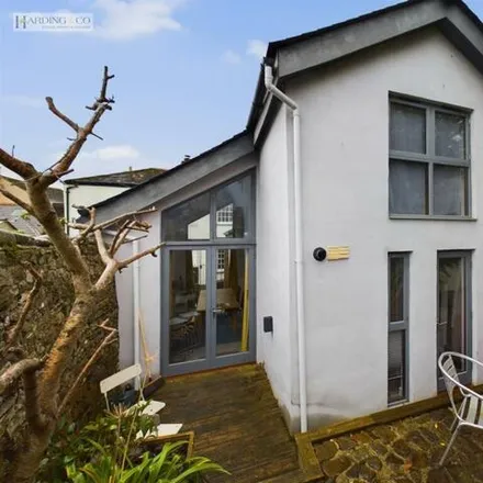 Buy this 2 bed house on Doras House in 13 Market Street, Appledore