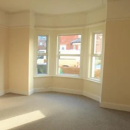 Image 4 - St Andrews Road, Exmouth, EX8 1AR, United Kingdom - Apartment for rent