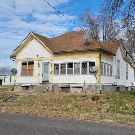Image 1 - 479 Armstrong Street, Slater, Saline County, MO 65349, USA - House for sale