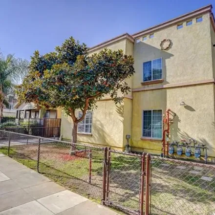 Buy this 11 bed house on 3243 Walton Avenue in Los Angeles, CA 90007