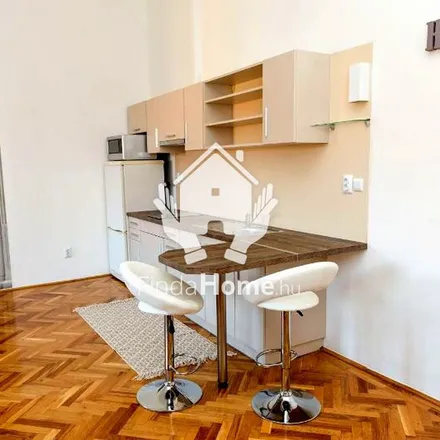 Rent this 1 bed apartment on Debrecen in Sás utca, 4002