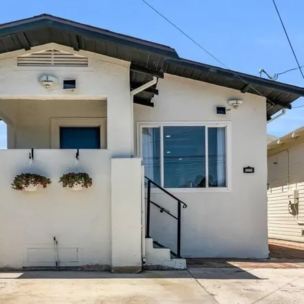 Buy this 3 bed house on 5955 Hayes Street in Oakland, CA 94613