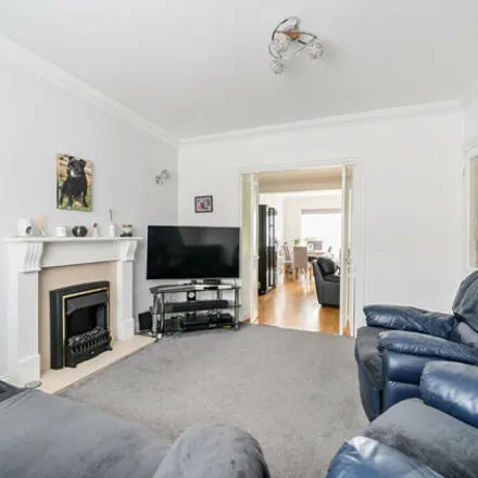 Image 1 - Mowbrays Road, London, RM5 3EP, United Kingdom - Townhouse for sale