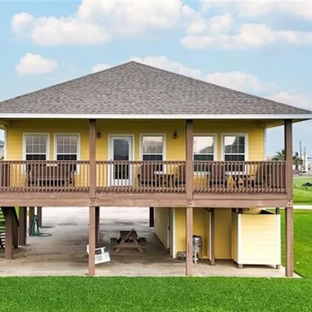 Buy this 3 bed house on 2378 Sand Crab Ln in Crystal Beach, Texas