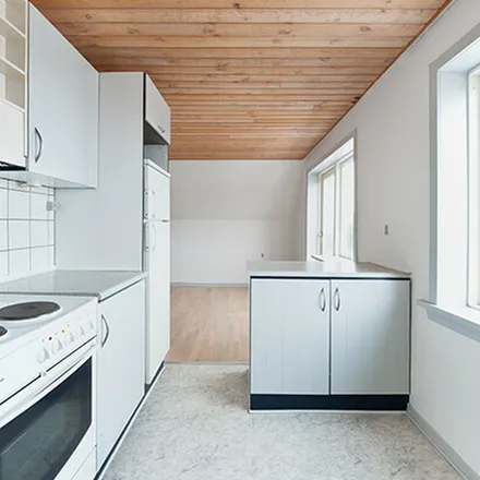 Rent this 3 bed apartment on Skovbakken 27 in 7800 Skive, Denmark