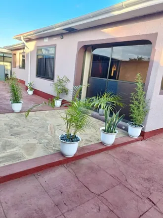 Rent this 5 bed house on Arusha in Corridor, Themi