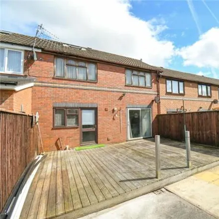 Buy this 3 bed townhouse on 55 Pagewood Close in Moreton, CH43 9YW