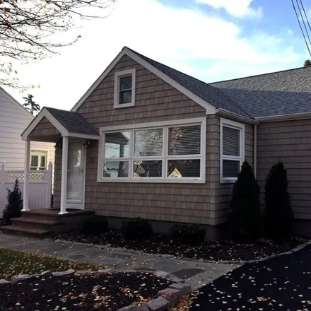 Buy this 3 bed house on 22 South Street in South End, East Haven
