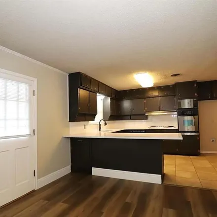 Image 3 - 6394 Big Bend Trail, Lake Worth, Tarrant County, TX 76135, USA - Apartment for rent