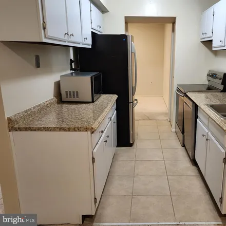 Image 7 - 7800 Hanover Parkway, Greenbelt, MD 20770, USA - Condo for sale