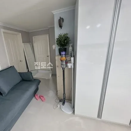 Image 2 - 서울특별시 서초구 반포동 716-25 - Apartment for rent
