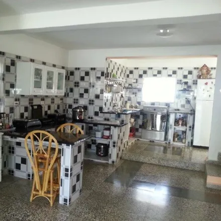 Image 3 - Vedado, HAVANA, CU - House for rent