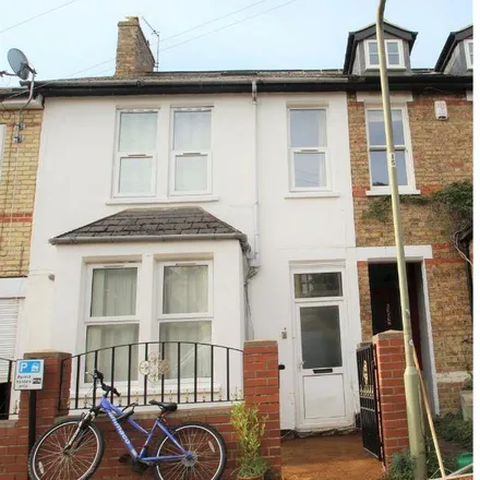 Rent this 5 bed townhouse on Silvesters Stores in 27 Magdalen Road, Oxford