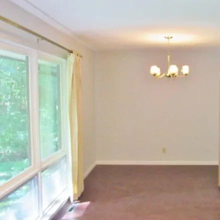 Image 3 - 4199 Moorland Drive, Midland, MI 48640, USA - House for rent