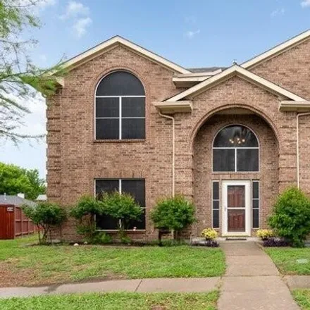 Buy this 5 bed house on 4100 English Ivy Drive in McKinney, TX 75070