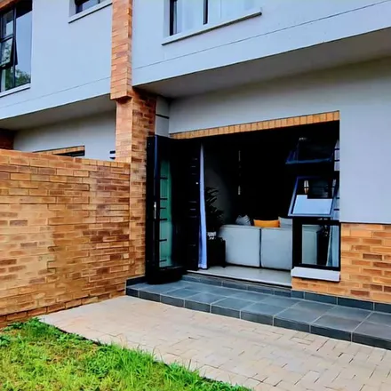 Image 4 - Van Riebeeck Avenue, Tshwane Ward 79, Pretoria, 0572, South Africa - Townhouse for rent