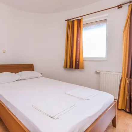 Rent this 1 bed apartment on Pakoštane in Obala kralja Petra Krešimira, 23211 Općina Pakoštane
