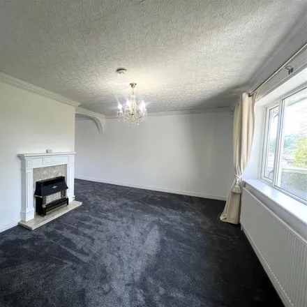 Image 7 - St Martins Close, Barnsley, S75 2JT, United Kingdom - House for rent