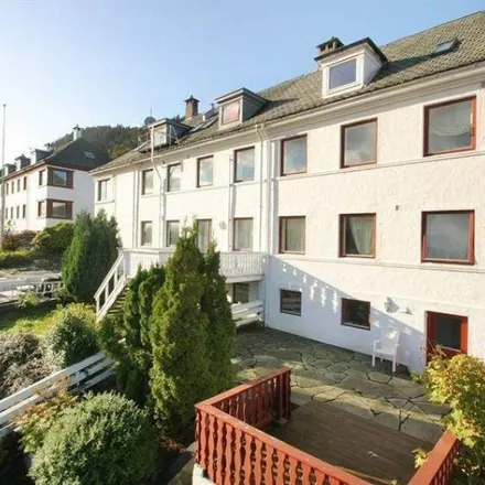 Rent this 6 bed apartment on Blekenberg 16 in 5055 Bergen, Norway