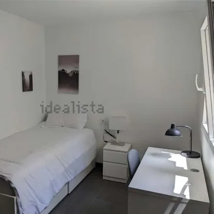 Image 1 - Dos Puertas, Calle Cabanes, 12006 Castelló de la Plana, Spain - Room for rent