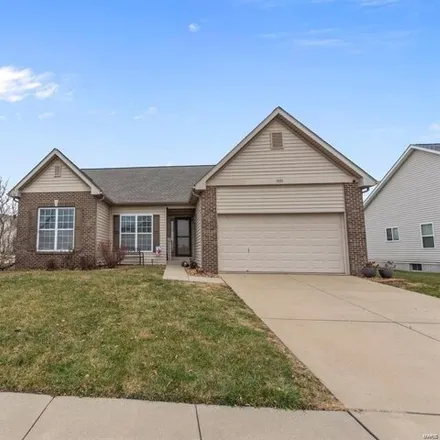 Rent this 3 bed house on 2694 Cheyenne Wells Drive in Shiloh, IL 62221
