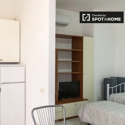 Image 6 - De Castro Herrero, Via Pietro Quintini, 00136 Rome RM, Italy - Apartment for rent