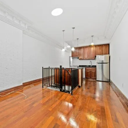 Rent this 3 bed house on 633 East 6th Street in New York, NY 10009
