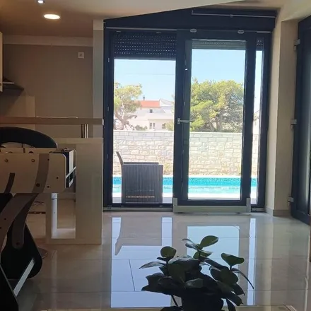 Rent this 3 bed house on Rat in 21328 Drašnice, Croatia