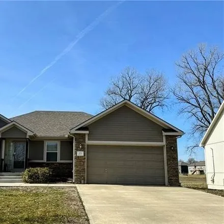 Buy this 3 bed house on 658 Hibiscus Circle in Belton, MO 64012