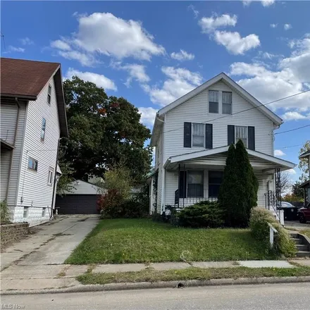 Buy this 3 bed house on 2217 22nd Street Southwest in Akron, OH 44314