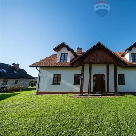 Buy this 7 bed house on Kościół pw. Matki Bożej Gdowskiej w Gdowie in Myślenicka 38, 32-420 Gdów