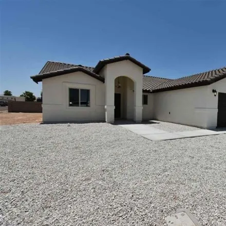 Buy this 3 bed house on Sonora Street in Wellton, AZ 85356