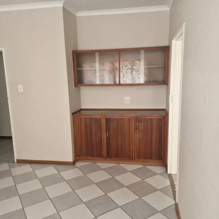 Image 3 - 3rd Avenue, Oosterville, Upington, 8801, South Africa - Apartment for rent