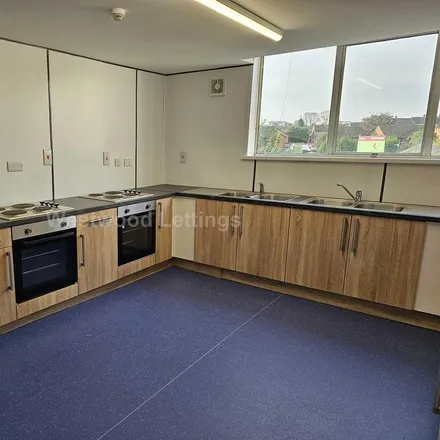 Image 2 - Ephraim Street, Hanley, ST1 3SH, United Kingdom - Room for rent