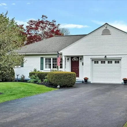 Buy this 3 bed house on 13 Leslie Court in Loudonville, NY 12211