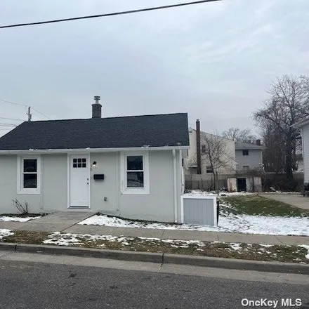 Rent this 2 bed house on 15 Remsen Avenue in Village of Hempstead, NY 11550