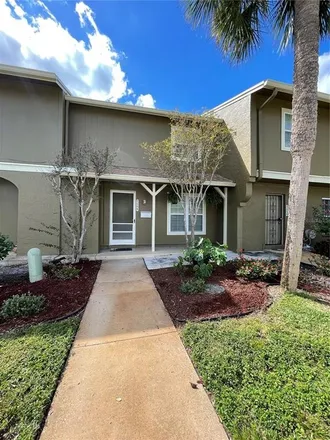 Image 1 - 7100 Woodbridge Boulevard, Town 'n' Country, Hillsborough County, FL 33615, USA - Townhouse for sale