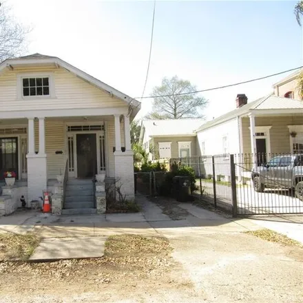 Rent this 2 bed house on 805 Marengo Street in New Orleans, LA 70115