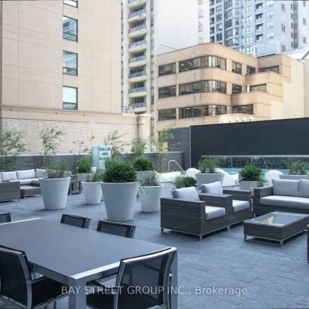 Image 4 - Casa II, 42 Charles Street East, Old Toronto, ON M4Y 2P2, Canada - Apartment for rent