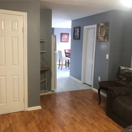 Rent this 1 bed apartment on 273 Sargeant Street in Hartford, CT 06105