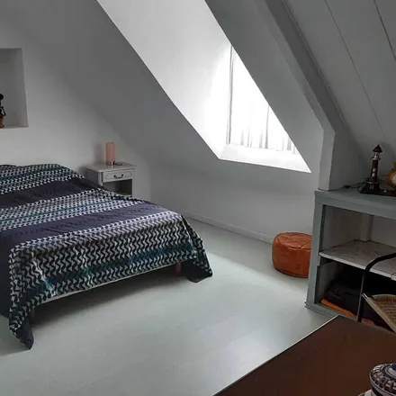 Rent this 3 bed house on 22470 Plouézec