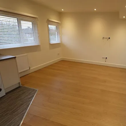 Image 4 - Kingsley Road, Northampton, NN2 7BY, United Kingdom - Apartment for rent