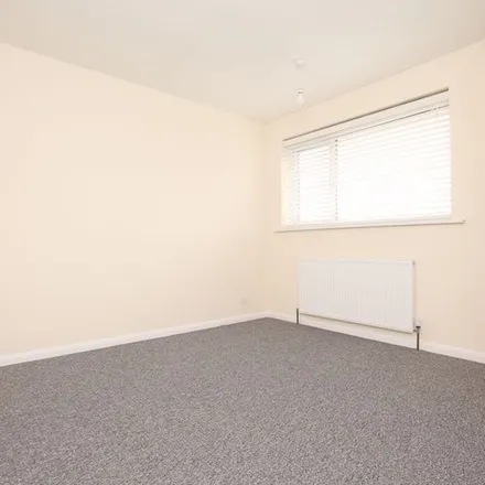 Image 9 - Hawthorn Avenue, Immingham, DN40 1AR, United Kingdom - Apartment for rent